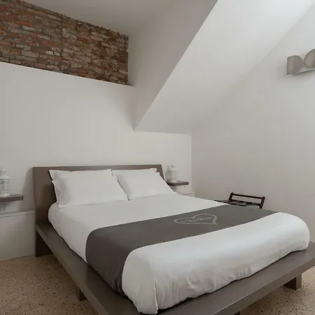 Ca' Flavia Apartment